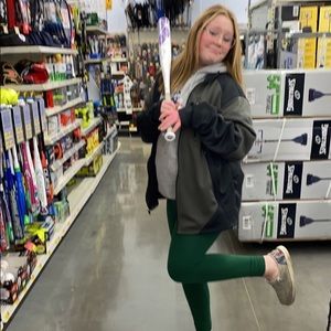 Meet your Posher, Annabella